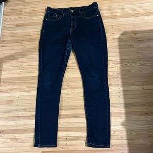 Levi’s jeans size 29